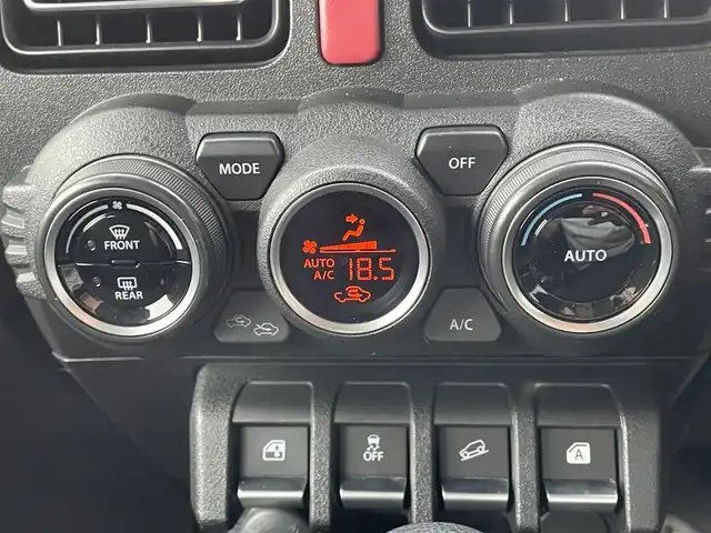 スズキ ジムニー シエラ JC 滋賀県 2020(令2)年 1.2万km ミディアムグレー 禁煙車/純正ナビ（ＣＤ／ＤＶＤ／Ｂｌｕｅｔｏｏｔｈ／ＳＤ／フルセグ）/クルーズコントロール/スズキセーフティサポート/ＬＥＤヘッドライト/ダウンヒルアシスト/前席シートヒーター/ヘッドライトウォッシャー/純正アルミ/トランスファーレバー/バックカメラ/ヒーテッドドアミラー/純正フロアマット