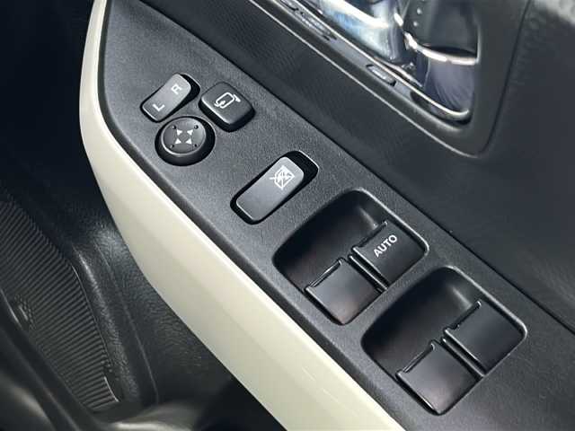 スズキ クロスビー HYBRID MZ 茨城県 2018(平30)年 2.4万km スピーディーブルーメタリック/ブラック2トーンルーフ 純正メモリナビ【CN-RZ73W】/(地デジTV・CD・DVD・BT・ラジオ再生)/クルーズコントロール/衝突軽減ブレーキ/前後御発進抑制機能/コーナーセンサー/全方位カメラ/バックカメラ/ドライブレコーダー/ETC/オートライト/LEDヘッドライト/純正16inアルミホイール/純正フロアマット/スマートキー/取扱説明書/保証書