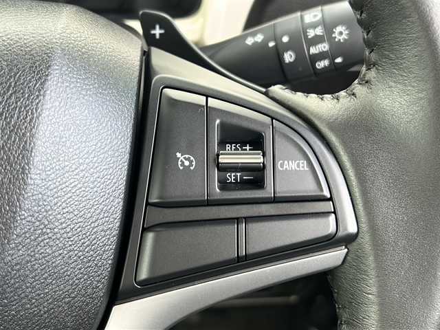 スズキ クロスビー HYBRID MZ 茨城県 2018(平30)年 2.4万km スピーディーブルーメタリック/ブラック2トーンルーフ 純正メモリナビ【CN-RZ73W】/(地デジTV・CD・DVD・BT・ラジオ再生)/クルーズコントロール/衝突軽減ブレーキ/前後御発進抑制機能/コーナーセンサー/全方位カメラ/バックカメラ/ドライブレコーダー/ETC/オートライト/LEDヘッドライト/純正16inアルミホイール/純正フロアマット/スマートキー/取扱説明書/保証書