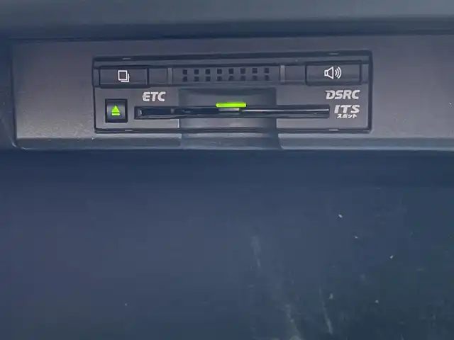 レクサス ＮＸ 300h Iパッケージ 福岡県 2015(平27)年 7.8万km スターライトブラックガラスフレーク 純正ナビ（BLUETOOTH/ワンセグ/CD/DVD/AUX）/全方位カメラ/バックカメラ/サイドカメラ/フロントカメラ/追従型クルーズコントロール/LEDヘッドライト/オートライト/レザーシート/シートメモリー/DN席パワーシート/DN席シートヒーター/ステアリングヒーター/純正18インチAW/BSM/車両接近通報装置/ブレーキホールド/横滑り防止装置/衝突軽減システム/盗難防止装置/コーナーセンサー/アイドリングストップ/パドルシフト/USB入力端子/スマートキー/ETC/保証書