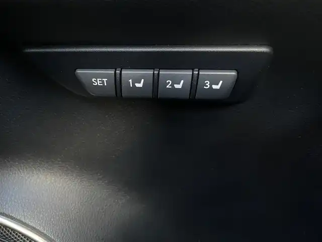 レクサス ＮＸ 300h Iパッケージ 福岡県 2015(平27)年 7.8万km スターライトブラックガラスフレーク 純正ナビ（BLUETOOTH/ワンセグ/CD/DVD/AUX）/全方位カメラ/バックカメラ/サイドカメラ/フロントカメラ/追従型クルーズコントロール/LEDヘッドライト/オートライト/レザーシート/シートメモリー/DN席パワーシート/DN席シートヒーター/ステアリングヒーター/純正18インチAW/BSM/車両接近通報装置/ブレーキホールド/横滑り防止装置/衝突軽減システム/盗難防止装置/コーナーセンサー/アイドリングストップ/パドルシフト/USB入力端子/スマートキー/ETC/保証書