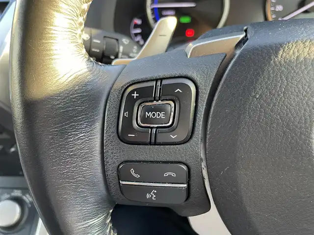 レクサス ＮＸ 300h Iパッケージ 福岡県 2015(平27)年 7.8万km スターライトブラックガラスフレーク 純正ナビ（BLUETOOTH/ワンセグ/CD/DVD/AUX）/全方位カメラ/バックカメラ/サイドカメラ/フロントカメラ/追従型クルーズコントロール/LEDヘッドライト/オートライト/レザーシート/シートメモリー/DN席パワーシート/DN席シートヒーター/ステアリングヒーター/純正18インチAW/BSM/車両接近通報装置/ブレーキホールド/横滑り防止装置/衝突軽減システム/盗難防止装置/コーナーセンサー/アイドリングストップ/パドルシフト/USB入力端子/スマートキー/ETC/保証書