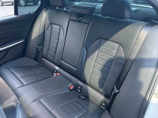 ＢＭＷ ３２０ｄ xDrive Mスポーツ 埼玉県 2020(令2)年 4.5万km アルピンホワイトⅢ ワンオーナー　/黒革シート　/純正ナビ　/ACC　/ハイラインパッケージ　/コンフォートパッケージ　/フルセグTV　/全周囲カメラ　/ドライブレコーダー　/ETC