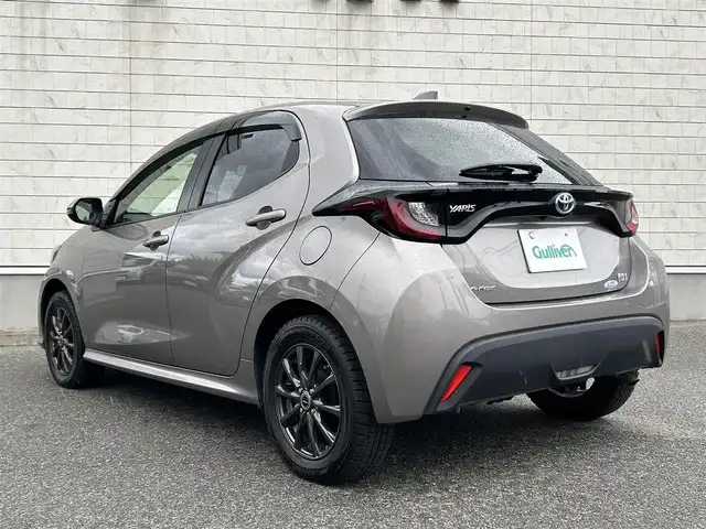 トヨタ ヤリス ハイブリッド G 山形県 2020(令2)年 2.7万km アバンギャルドブロンズメタリック ワンオーナー/4WD/純正ディスプレイオーディオ/Bluetooth接続/バックカメラ/ETC2.0/レーダークルーズコントロール/プリクラッシュセーフティシステム/レーンキープアシスト/オートマチックハイビーム/ステアリングスイッチ/純正バイザー/スペアキー/取扱説明書/保証書/サマータイヤ車載（185/60/15）