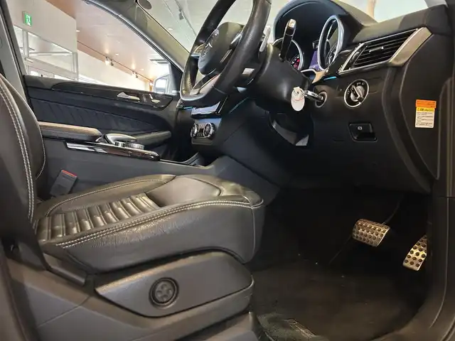 メルセデス・ベンツ ＧＬＥ３５０ｄ 4MATIC スポーツ 道央・札幌 2017(平29)年 4.7万km ダイヤモンドホワイト ダイヤモンドホワイト/パノラミックスライディングルーフ/レーダーセーフティパッケージ/　・ACC/　・PRE-SAFE/　・ブラインドスポットアシスト/　・レーンキープアシスト/　・リアCPA/　・ステアリングパイロット/純正HDDナビ/フルセグテレビ/DVD/SD/BT/USB/パークトロニック/パーキングパイロット/本革シート/シートヒーター/harman/kardonサラウンド/アダプティブハイビームアシストプラス/パワーテールゲート