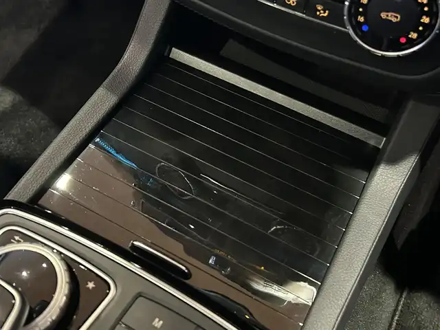 メルセデス・ベンツ ＧＬＥ３５０ｄ 4MATIC スポーツ 道央・札幌 2017(平29)年 4.7万km ダイヤモンドホワイト ダイヤモンドホワイト/パノラミックスライディングルーフ/レーダーセーフティパッケージ/　・ACC/　・PRE-SAFE/　・ブラインドスポットアシスト/　・レーンキープアシスト/　・リアCPA/　・ステアリングパイロット/純正HDDナビ/フルセグテレビ/DVD/SD/BT/USB/パークトロニック/パーキングパイロット/本革シート/シートヒーター/harman/kardonサラウンド/アダプティブハイビームアシストプラス/パワーテールゲート