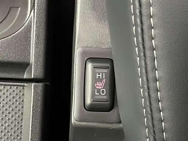 三菱 デリカＤ：５ シャモニー 埼玉県 2025(令7)年 0.1千km 白Ⅱ 登録済未使用車　マルチアラウンドモニター　ＢＳＭ　レーダークルーズコントロール　シートヒーター　ステアリングヒーター　パドルシフト　ハーフレザー　純正アルミホイール　オートライト　ＬＥＤヘッドライト