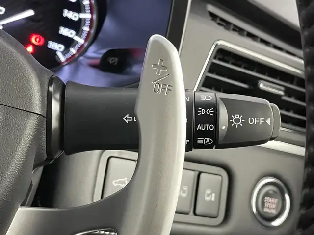 三菱 デリカＤ：５ シャモニー 埼玉県 2025(令7)年 0.1千km 白Ⅱ 登録済未使用車　マルチアラウンドモニター　ＢＳＭ　レーダークルーズコントロール　シートヒーター　ステアリングヒーター　パドルシフト　ハーフレザー　純正アルミホイール　オートライト　ＬＥＤヘッドライト