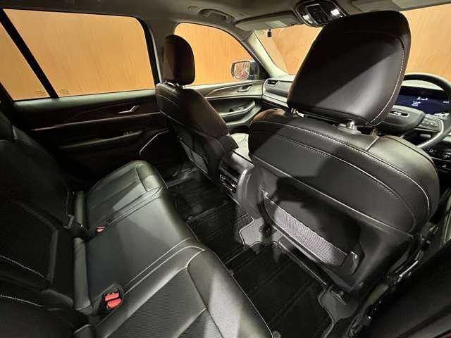 クライスラー・ジープ ジープ グランドチェロキー LTD 千葉県 2023(令5)年 1.8万km 赤 パノラマＳＲ　/黒革シート　/ＡＣＣ　/ナビ　/ＴＶ　/３６０°/Ｂｌｕｅｔｏｏｔｈ接続　/電動シート　/シートＨ　/ベンチレーション　　/デジタルインナーミラー　/電動リアゲート　/衝突軽減Ｂ　/ＢＳＭ　/ドラレコ　/ＥＴＣ