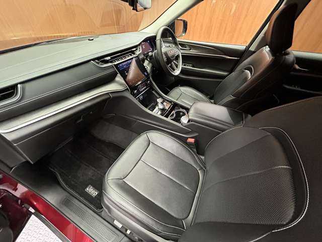 クライスラー・ジープ ジープ グランドチェロキー LTD 千葉県 2023(令5)年 1.8万km 赤 パノラマＳＲ　/黒革シート　/ＡＣＣ　/ナビ　/ＴＶ　/３６０°/Ｂｌｕｅｔｏｏｔｈ接続　/電動シート　/シートＨ　/ベンチレーション　　/デジタルインナーミラー　/電動リアゲート　/衝突軽減Ｂ　/ＢＳＭ　/ドラレコ　/ＥＴＣ