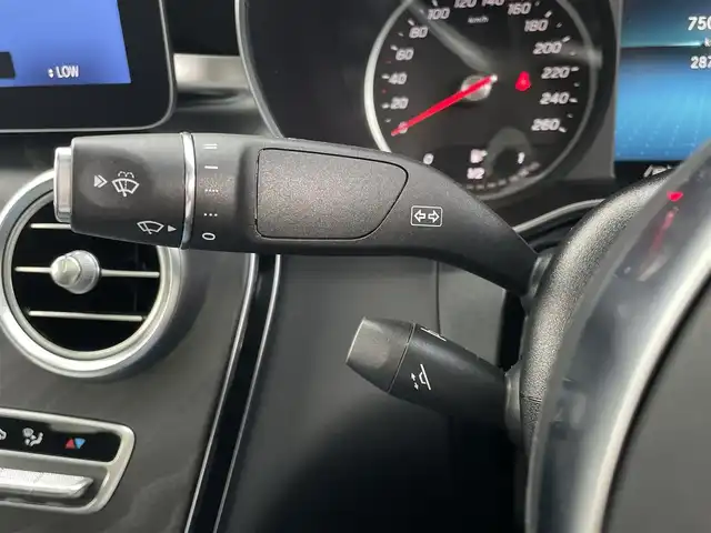 メルセデス・ベンツ ＧＬＣ２２０ d 4マチック クーペ AMGライン 東京都 2019(令1)年 2.9万km オブシディアンブラック 純正ナビ/フルセグTV/Bluetooth接続/360°カメラ/ガラスサンルーフ/ハーフレザーシート/電動パワーシート/シートヒーター/デジタルインナーミラー/前後ドライブレコーダー/アダプティブクルーズコントロール/ブラインドスポットモニター/レーンキープアシスト/衝突被害軽減ブレーキ/パナメーラグリル(社外)/AMGフロアマット/パワーバックドア/ETC