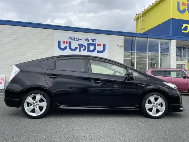トヨタ プリウス S ツーリングセレクション 群馬県 2014(平26)年 10.6万km ブラック (株)IDOMが運営する【じしゃロン伊勢崎店】の自社ローン専用車両になりますこちらは現金またはオートローンご利用時の価格です。自社ローンご希望の方は別途その旨お申付け下さい/純正SDナビゲーション/バックカメラ/CD/DVD/SD/BT/DTV/オートライト/LEDヘッドライト/ETC/フォグライト/純正フロアマット/ドアバイザー