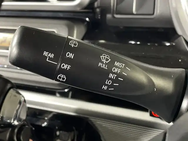 スズキ スペーシア カスタム HYBRID GS 福岡県 2020(令2)年 3.9万km ブルーイッシュブラックパール3 ・社外7インチナビ/（CD、DVD、フルセグ、Bluetooth）/・片側パワースライドドア/・アイドリングストップ/・プッシュスタート/・ステアリングスイッチ/・衝突被害軽減ブレーキ/・レーンキープアシスト/・シートヒーター/・オートライト/・フォグライト/・電格ミラー/・ウィンカーミラー/・ETC/・純正14インチAW