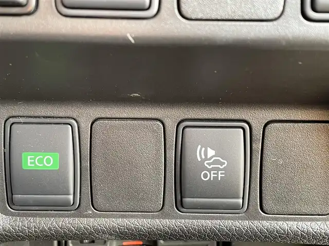 日産 エクストレイル ハイブリッド 20Xi 道央・札幌 2018(平30)年 5.8万km ダイヤモンドブラック ・4WD/・衝突軽減ブレーキ/・社外ナビ/CD&DVD&BT&USB&フルセグTV/・プロパイロット/・インテリジェントクルーズコントロール/・全方位カメラ/・バックカメラ/・デジタルインナーミラー/・電動リアゲート/・レザーシート/・ビルトインETC/・前後コーナーセンサー/・前後クリアランスソナー/・ABS/・横滑り防止装置/・盗難防止装置/・ダウンヒルアシストコントロール/・オートライト/・LEDヘッドライト/・フォグランプ/・電動格納ミラー/・ウィンカーミラー/・ルーフレール/・ドアバイザー/・スペアキー1本/・保証書/・取扱説明書