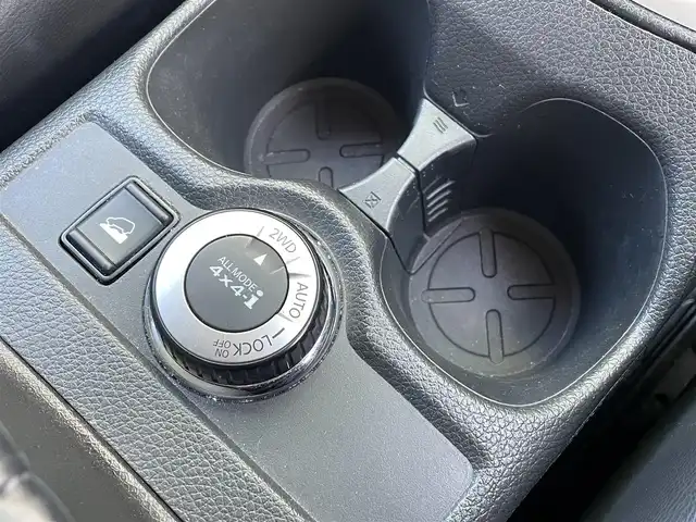 日産 エクストレイル ハイブリッド 20Xi 道央・札幌 2018(平30)年 5.8万km ダイヤモンドブラック ・4WD/・衝突軽減ブレーキ/・社外ナビ/CD&DVD&BT&USB&フルセグTV/・プロパイロット/・インテリジェントクルーズコントロール/・全方位カメラ/・バックカメラ/・デジタルインナーミラー/・電動リアゲート/・レザーシート/・ビルトインETC/・前後コーナーセンサー/・前後クリアランスソナー/・ABS/・横滑り防止装置/・盗難防止装置/・ダウンヒルアシストコントロール/・オートライト/・LEDヘッドライト/・フォグランプ/・電動格納ミラー/・ウィンカーミラー/・ルーフレール/・ドアバイザー/・スペアキー1本/・保証書/・取扱説明書