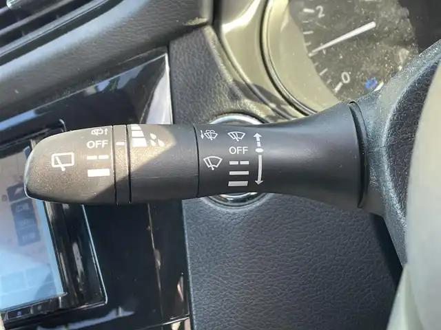 日産 エクストレイル ハイブリッド 20Xi 道央・札幌 2018(平30)年 5.8万km ダイヤモンドブラック ・4WD/・衝突軽減ブレーキ/・社外ナビ/CD&DVD&BT&USB&フルセグTV/・プロパイロット/・インテリジェントクルーズコントロール/・全方位カメラ/・バックカメラ/・デジタルインナーミラー/・電動リアゲート/・レザーシート/・ビルトインETC/・前後コーナーセンサー/・前後クリアランスソナー/・ABS/・横滑り防止装置/・盗難防止装置/・ダウンヒルアシストコントロール/・オートライト/・LEDヘッドライト/・フォグランプ/・電動格納ミラー/・ウィンカーミラー/・ルーフレール/・ドアバイザー/・スペアキー1本/・保証書/・取扱説明書