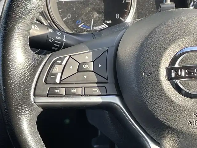 日産 エクストレイル ハイブリッド 20Xi 道央・札幌 2018(平30)年 5.8万km ダイヤモンドブラック ・4WD/・衝突軽減ブレーキ/・社外ナビ/CD&DVD&BT&USB&フルセグTV/・プロパイロット/・インテリジェントクルーズコントロール/・全方位カメラ/・バックカメラ/・デジタルインナーミラー/・電動リアゲート/・レザーシート/・ビルトインETC/・前後コーナーセンサー/・前後クリアランスソナー/・ABS/・横滑り防止装置/・盗難防止装置/・ダウンヒルアシストコントロール/・オートライト/・LEDヘッドライト/・フォグランプ/・電動格納ミラー/・ウィンカーミラー/・ルーフレール/・ドアバイザー/・スペアキー1本/・保証書/・取扱説明書