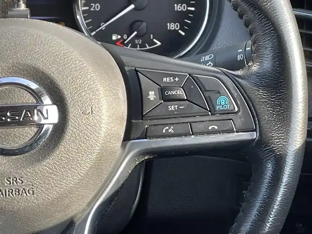 日産 エクストレイル ハイブリッド 20Xi 道央・札幌 2018(平30)年 5.8万km ダイヤモンドブラック ・4WD/・衝突軽減ブレーキ/・社外ナビ/CD&DVD&BT&USB&フルセグTV/・プロパイロット/・インテリジェントクルーズコントロール/・全方位カメラ/・バックカメラ/・デジタルインナーミラー/・電動リアゲート/・レザーシート/・ビルトインETC/・前後コーナーセンサー/・前後クリアランスソナー/・ABS/・横滑り防止装置/・盗難防止装置/・ダウンヒルアシストコントロール/・オートライト/・LEDヘッドライト/・フォグランプ/・電動格納ミラー/・ウィンカーミラー/・ルーフレール/・ドアバイザー/・スペアキー1本/・保証書/・取扱説明書