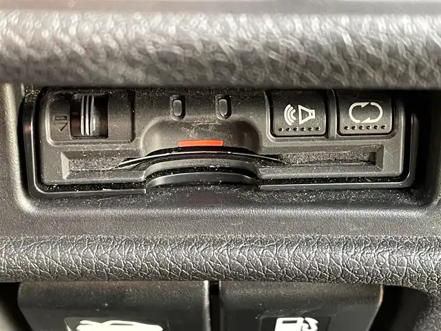 日産 エクストレイル ハイブリッド 20Xi 道央・札幌 2018(平30)年 5.8万km ダイヤモンドブラック ・4WD/・衝突軽減ブレーキ/・社外ナビ/CD&DVD&BT&USB&フルセグTV/・プロパイロット/・インテリジェントクルーズコントロール/・全方位カメラ/・バックカメラ/・デジタルインナーミラー/・電動リアゲート/・レザーシート/・ビルトインETC/・前後コーナーセンサー/・前後クリアランスソナー/・ABS/・横滑り防止装置/・盗難防止装置/・ダウンヒルアシストコントロール/・オートライト/・LEDヘッドライト/・フォグランプ/・電動格納ミラー/・ウィンカーミラー/・ルーフレール/・ドアバイザー/・スペアキー1本/・保証書/・取扱説明書