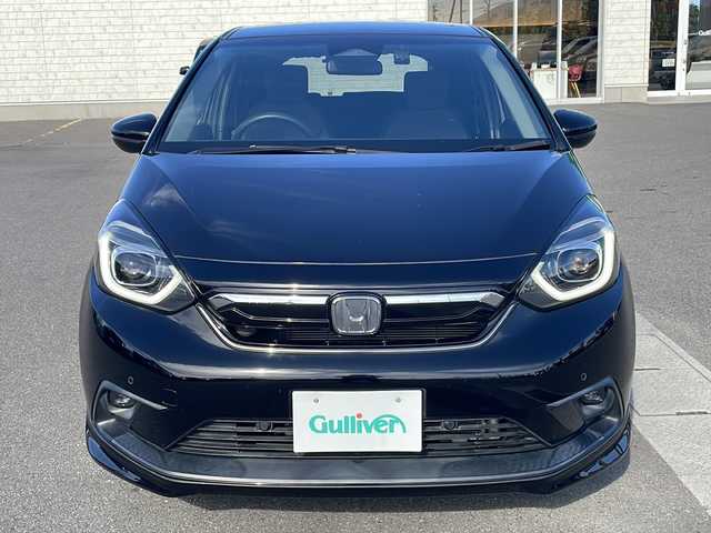 ホンダ フィット ホーム 香川県 2020(令2)年 7.6万km クリスタルブラックパール 純正8インチHonda　CONNECTナビ/フルセグテレビ/CD／DVD再生機能/バックカメラ/前後ドライブレコーダー/前後コーナーセンサー/LEDヘッドライト/ワイパーデアイサ―/ETC/スペアキー