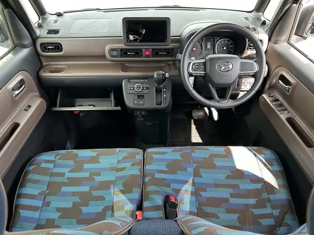 ダイハツ ムーヴ キャンバス セオリー G 岡山県 2022(令4)年 2.8万km レーザーブルークリスタルシャイン 登録時走行距離27331km/両側パワースライドドア/衝突回避支援ブレーキ機能/横滑り防止装置/コーナーセンサー/アイドリングストップ/電動パーキングブレーキ/オートブレーキホールド機能/オートライト/D/N席シートヒーター/プッシュスタート/スマートキー×2/純正フロアマット/15インチスタッドレスタイヤ/純正シートカバー