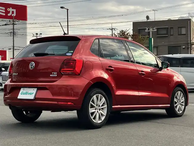 フォルクスワーゲン ポロ TSIコンフォートライン 静岡県 2015(平27)年 7.1万km サンセットレッドM 純正ナビ(CD/DVD/BT/フルセグ)/バックカメラ/パドルシフト/ドライブレコーダー前後/リモコンキー/スペアキー１本/パワーステアリング/パワーウィンドウ/アイドリングストップ/オートエアコン/レーダークルーズコントロール/フロアマット/布シート/純正アルミホイール/ABS/横滑り防止装置/オートライト/W+サイドエアバッグ