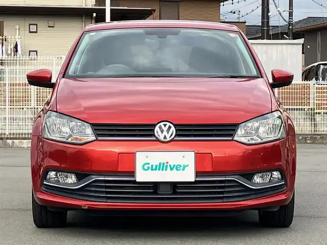 フォルクスワーゲン ポロ TSIコンフォートライン 静岡県 2015(平27)年 7.1万km サンセットレッドM 純正ナビ(CD/DVD/BT/フルセグ)/バックカメラ/パドルシフト/ドライブレコーダー前後/リモコンキー/スペアキー１本/パワーステアリング/パワーウィンドウ/アイドリングストップ/オートエアコン/レーダークルーズコントロール/フロアマット/布シート/純正アルミホイール/ABS/横滑り防止装置/オートライト/W+サイドエアバッグ