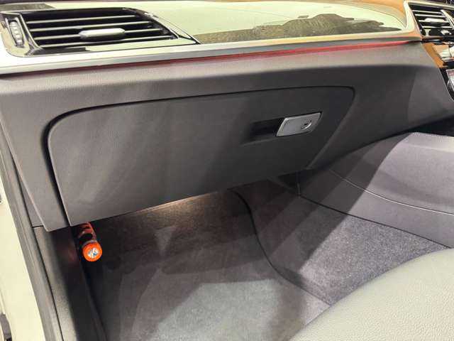 ＢＭＷ ５２３ｄ Mスポーツ 千葉県 2019(令1)年 4.5万km アルピンホワイトⅢ サンルーフ　/ハイラインＰＫＧ　/純正ナビ　/３６０°カメラ　/ＡＣＣ　/ＨＵＤ　/ｈ／ｋサウンド　/黒革　/シートヒーター　/パワーシート　/ＬＥＤヘッドライト　/オートライト　/パーキングアシスト　/ＥＴＣ　/パドルシフト