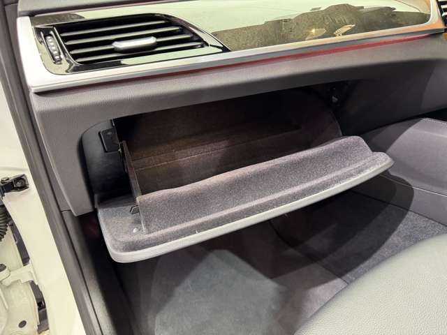 ＢＭＷ ５２３ｄ Mスポーツ 千葉県 2019(令1)年 4.5万km アルピンホワイトⅢ サンルーフ　/ハイラインＰＫＧ　/純正ナビ　/３６０°カメラ　/ＡＣＣ　/ＨＵＤ　/ｈ／ｋサウンド　/黒革　/シートヒーター　/パワーシート　/ＬＥＤヘッドライト　/オートライト　/パーキングアシスト　/ＥＴＣ　/パドルシフト