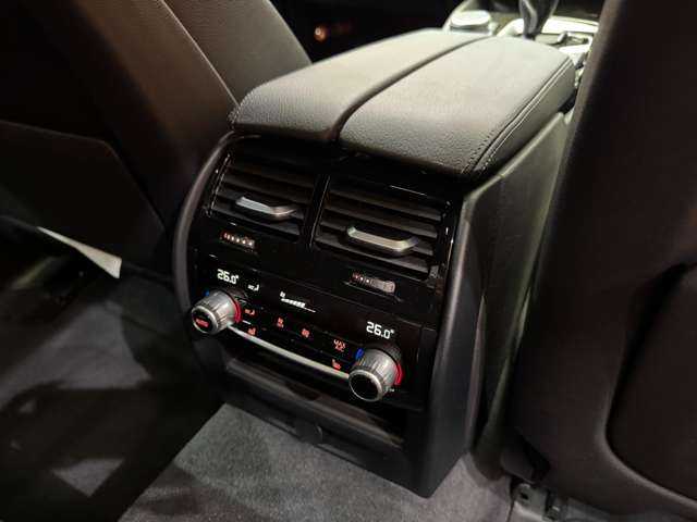 ＢＭＷ ５２３ｄ Mスポーツ 千葉県 2019(令1)年 4.5万km アルピンホワイトⅢ サンルーフ　/ハイラインＰＫＧ　/純正ナビ　/３６０°カメラ　/ＡＣＣ　/ＨＵＤ　/ｈ／ｋサウンド　/黒革　/シートヒーター　/パワーシート　/ＬＥＤヘッドライト　/オートライト　/パーキングアシスト　/ＥＴＣ　/パドルシフト