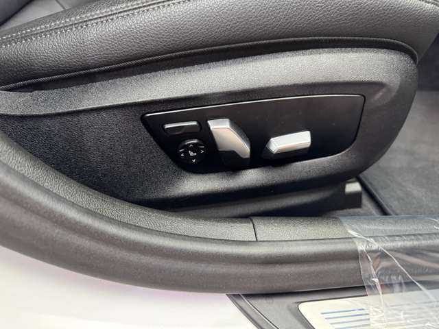 ＢＭＷ ５２３ｄ Mスポーツ 千葉県 2019(令1)年 4.5万km アルピンホワイトⅢ サンルーフ　/ハイラインＰＫＧ　/純正ナビ　/３６０°カメラ　/ＡＣＣ　/ＨＵＤ　/ｈ／ｋサウンド　/黒革　/シートヒーター　/パワーシート　/ＬＥＤヘッドライト　/オートライト　/パーキングアシスト　/ＥＴＣ　/パドルシフト