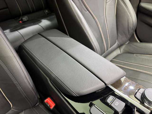 ＢＭＷ ５２３ｄ Mスポーツ 千葉県 2019(令1)年 4.5万km アルピンホワイトⅢ サンルーフ　/ハイラインＰＫＧ　/純正ナビ　/３６０°カメラ　/ＡＣＣ　/ＨＵＤ　/ｈ／ｋサウンド　/黒革　/シートヒーター　/パワーシート　/ＬＥＤヘッドライト　/オートライト　/パーキングアシスト　/ＥＴＣ　/パドルシフト