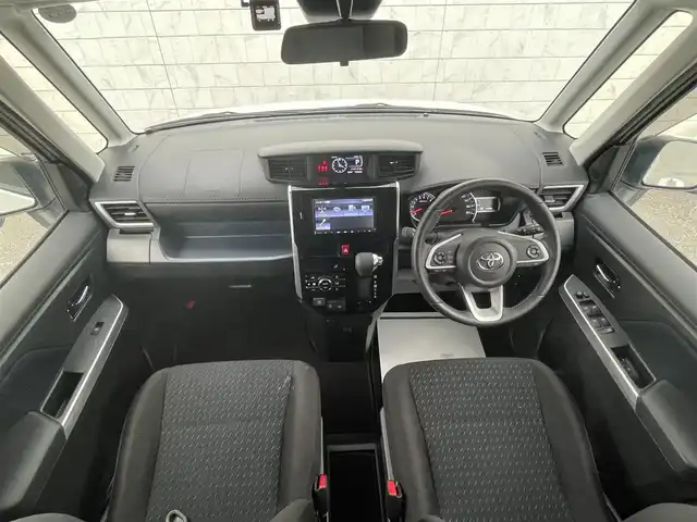 トヨタ ルーミー カスタムG 福岡県 2023(令5)年 0.8万km パールホワイトⅢ 純正7型SDナビ(フルセグＴＶ/ＣＤ/ＤＶＤ/ＢＴ) /トヨタセーフティー /コーナーセンサー/両側パワースライドドア/レーダークルコン /ドライブレコーダー【前後】 /オートホールド /USBポート /純正フロアマット /純正14インチアルミホイール /純正LEDヘッドライト /プッシュスタート /スマートキー