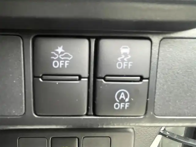 トヨタ ルーミー カスタムG 福岡県 2023(令5)年 0.8万km パールホワイトⅢ 純正7型SDナビ(フルセグＴＶ/ＣＤ/ＤＶＤ/ＢＴ) /トヨタセーフティー /コーナーセンサー/両側パワースライドドア/レーダークルコン /ドライブレコーダー【前後】 /オートホールド /USBポート /純正フロアマット /純正14インチアルミホイール /純正LEDヘッドライト /プッシュスタート /スマートキー