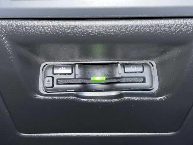 マツダ マツダ３ファストバック 15S ツーリング 岩手県 2019(令1)年 7.9万km ソウルレッドクリスタルM ナビ 全周囲 ヘッドアップディスプレイ ETC フルセグ Bluetooth再生 DVD再生 BSM HDMI レーダークルーズコントロール ドライブレコーダー 純正18インチAW オートLEDライト フォグランプ スマートキー