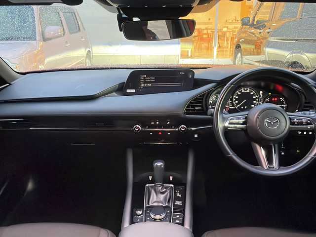 マツダ マツダ３ファストバック 15S ツーリング 岩手県 2019(令1)年 7.9万km ソウルレッドクリスタルM ナビ 全周囲 ヘッドアップディスプレイ ETC フルセグ Bluetooth再生 DVD再生 BSM HDMI レーダークルーズコントロール ドライブレコーダー 純正18インチAW オートLEDライト フォグランプ スマートキー