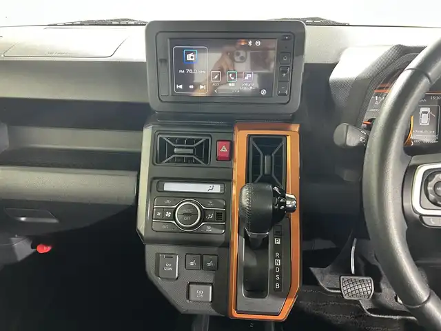 ダイハツ タフト G ターボ 佐賀県 2020(令2)年 2.3万km サンドベージュメタリック 純正7インチディスプレイオーディオ/AM/FM/USB/Bluetooth/Carplay/バックカメラ/衝突被害軽減システム/ガラスルーフ/レーダークルーズコントロール/レーンアシスト/ロードサインアシスト/先行車発信お知らせ機能/クリアランスソナー/オートライト/オートマチックハイビーム/LEDヘッドライト/LEDフォグライト/電子パーキング/ブレーキホールド/横滑り防止装置/ETC/純正前方ドライブレコダー/運転席・助手席シートヒーター/ISOFIX対応シート/純正フロアマット/純正15インチアルミホイール/スマートキー/プッシュスタート