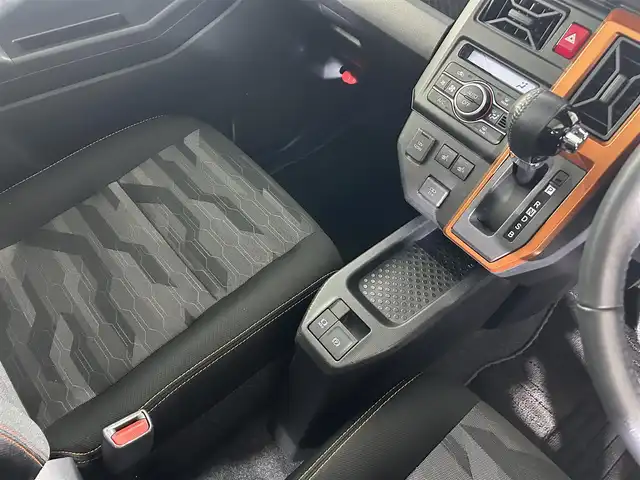 ダイハツ タフト G ターボ 佐賀県 2020(令2)年 2.3万km サンドベージュメタリック 純正7インチディスプレイオーディオ/AM/FM/USB/Bluetooth/Carplay/バックカメラ/衝突被害軽減システム/ガラスルーフ/レーダークルーズコントロール/レーンアシスト/ロードサインアシスト/先行車発信お知らせ機能/クリアランスソナー/オートライト/オートマチックハイビーム/LEDヘッドライト/LEDフォグライト/電子パーキング/ブレーキホールド/横滑り防止装置/ETC/純正前方ドライブレコダー/運転席・助手席シートヒーター/ISOFIX対応シート/純正フロアマット/純正15インチアルミホイール/スマートキー/プッシュスタート