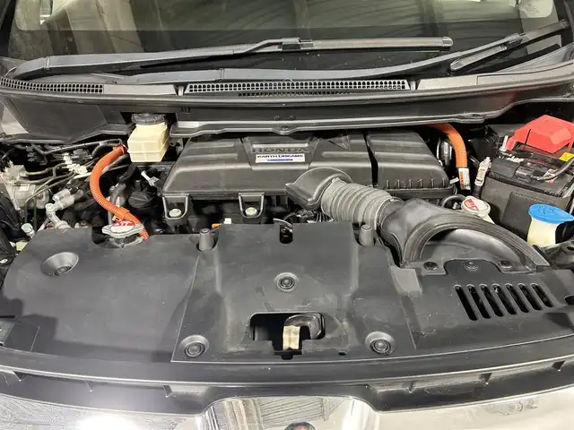 ホンダ ステップワゴン スパーダ ハイブリッド G EX ホンダセンシング 佐賀県 2018(平30)年 3.9万km プレミアムスパークルブラックパール 純正10インチナビ/フルセグTV/CD/DVD/Bluetooth/バックカメラ/衝突被害軽減システム/レーダークルーズコントロール/レーンアシスト/横滑り防止装置/ロードサインアシスト/先行車発進お知らせ機能/オートライト/LEDヘッドライト/フォグライト/ビルトインETC/電子パーキング/ブレーキホールド/両側パワースライドドア/ハーフレザーシート/運転席・助手席シートヒーター/後席サンシェード/シートバックテーブル/ISOFIX対応シート/純正フロアマット/純正16インチアルミホイール