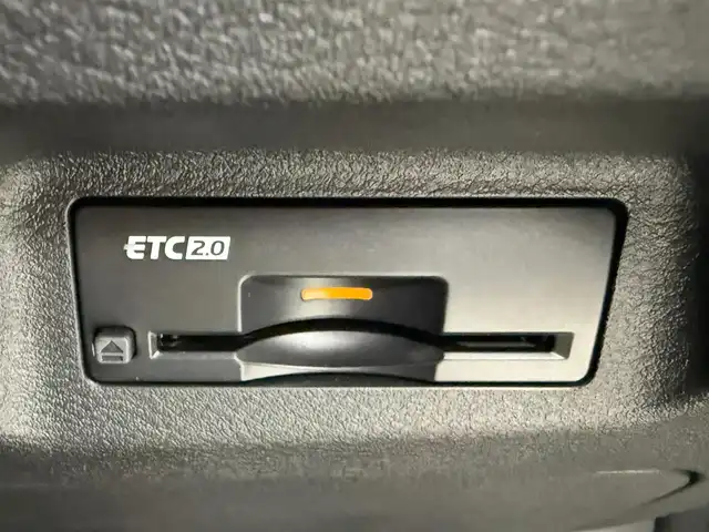 日産 エクストレイル G e－4ORCE 埼玉県 2024(令6)年 0.1万km ブリリアントホワイトパール 純正１２．３型ＤＡ　全方位　温シート　ＢＳＭ　ＨＵＤ　ＥＴＣ２．０　ＬＥＤ　プロパイロット　パーキングアシスト　パワーシート　パワーバックドア　ＡＣ１００V　ＢＴ　フルセグ　ダウンヒルアシスト　コネクトナビ