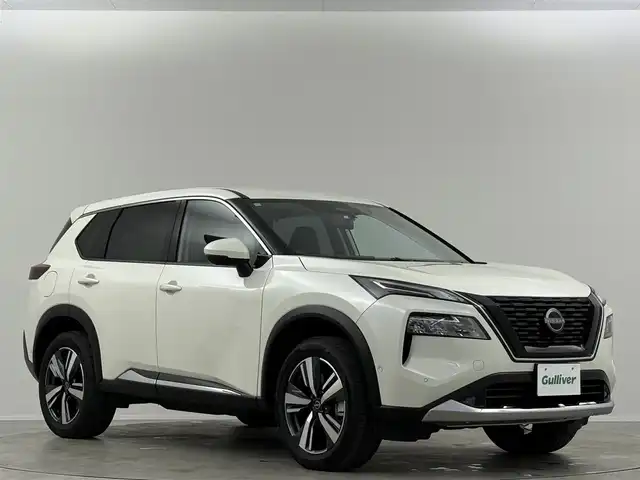 日産 エクストレイル G e－4ORCE 埼玉県 2024(令6)年 0.1万km ブリリアントホワイトパール 純正１２．３型ＤＡ　全方位　温シート　ＢＳＭ　ＨＵＤ　ＥＴＣ２．０　ＬＥＤ　プロパイロット　パーキングアシスト　パワーシート　パワーバックドア　ＡＣ１００V　ＢＴ　フルセグ　ダウンヒルアシスト　コネクトナビ