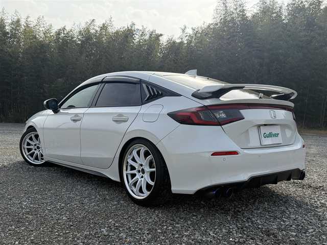 ホンダ シビック EX 兵庫県 2024(令6)年 1.9万km パール WORK18インチAW/TEIN車高調/無限フロントスポイラー/純正トランクスポイラー/柿本改マフラー/ブリッツエアクリ/LEDヘッドライト/ブリッツトラコン/デジタルインナーミラー/純正ナビ/フルセグTV/BLUETOOTH接続可/Bモニター/ブラインドスポット/ドライブレコーダー/社外フロアマット/BOSEサウンド/スマートキー/プッシュスタート/取説・保証書・レンチあります