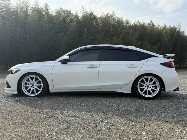 ホンダ シビック EX 兵庫県 2024(令6)年 1.9万km パール WORK18インチAW/TEIN車高調/無限フロントスポイラー/純正トランクスポイラー/柿本改マフラー/ブリッツエアクリ/LEDヘッドライト/ブリッツトラコン/デジタルインナーミラー/純正ナビ/フルセグTV/BLUETOOTH接続可/Bモニター/ブラインドスポット/ドライブレコーダー/社外フロアマット/BOSEサウンド/スマートキー/プッシュスタート/取説・保証書・レンチあります