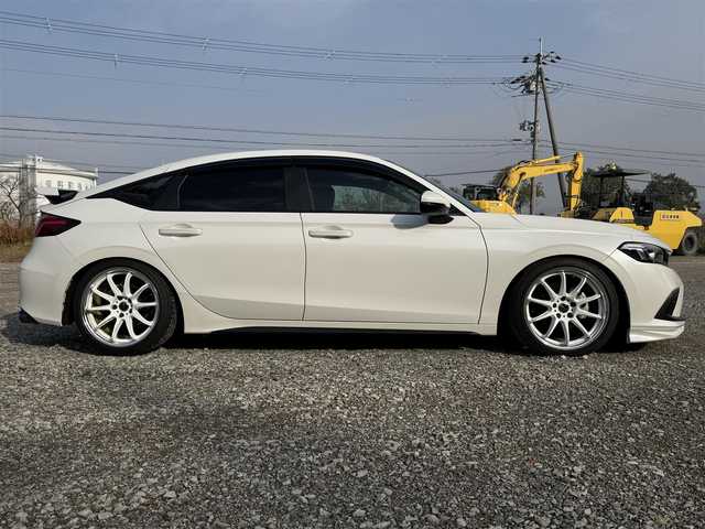 ホンダ シビック EX 兵庫県 2024(令6)年 1.9万km パール WORK18インチAW/TEIN車高調/無限フロントスポイラー/純正トランクスポイラー/柿本改マフラー/ブリッツエアクリ/LEDヘッドライト/ブリッツトラコン/デジタルインナーミラー/純正ナビ/フルセグTV/BLUETOOTH接続可/Bモニター/ブラインドスポット/ドライブレコーダー/社外フロアマット/BOSEサウンド/スマートキー/プッシュスタート/取説・保証書・レンチあります