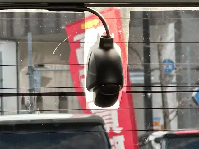 ホンダ フリード G ホンダセンシング 東京都 2022(令4)年 1.1万km ルナシルバーM Cパッケージ/コンフォートビューパッケージ/ホンダセンシング/衝突軽減ブレーキ/歩行者事故低減ステアリング/アダプティブクルーズコントロール/車線維持支援システム/路外逸脱抑制/誤発進抑制/先行車発進お知らせ/標識認識/マルチインフォメーションディスプレイ/純正ナビ/　CD/Bluetooth/SD/FM/AM/バックカメラ/両側パワースライドドア/純正ドライブレコーダー前後/ビルトインETC/オートライト/シートヒーター/電動オート格納ミラー/LEDウインカー付ミラー/親水ドアミラー/ヒーテッドドアミラー/熱線入フロントウインドウ/フロントドア撥水ガラス/車速連動間欠フロントワイパー/インパネセンターテーブル/シートバックポケット/センターアームレスト/ロールサンシェード/プッシュスタート/スマートキー/アイドリングストップ/純正フロアマット/ドアバイザー/保証書/取扱説明書/スペアキー