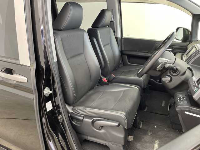 ホンダ ステップワゴン スパーダ Z クールスピリット 兵庫県 2012(平24)年 4.6万km プレミアムスパークルブラックパール ・純正ナビ/CD/DVD/USB/HDD/・純正フリップダウンモニター/・バックカメラ/・両側パワースライドドア/・クルーズコントロール/・パドルシフト/・HIDヘッドライト/・オートライト/・フォグランプ/・ハーフレザー/・純正17インチアルミホイール/・スマートキー/・保証書/・ワンオーナー