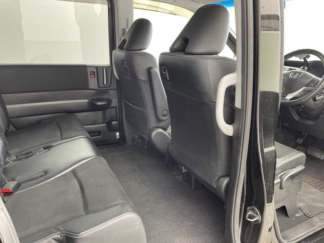 ホンダ ステップワゴン スパーダ Z クールスピリット 兵庫県 2012(平24)年 4.6万km プレミアムスパークルブラックパール ・純正ナビ/CD/DVD/USB/HDD/・純正フリップダウンモニター/・バックカメラ/・両側パワースライドドア/・クルーズコントロール/・パドルシフト/・HIDヘッドライト/・オートライト/・フォグランプ/・ハーフレザー/・純正17インチアルミホイール/・スマートキー/・保証書/・ワンオーナー