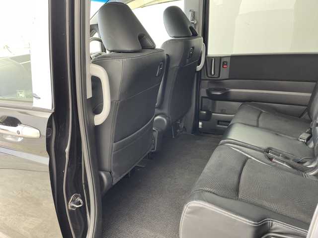 ホンダ ステップワゴン スパーダ Z クールスピリット 兵庫県 2012(平24)年 4.6万km プレミアムスパークルブラックパール ・純正ナビ/CD/DVD/USB/HDD/・純正フリップダウンモニター/・バックカメラ/・両側パワースライドドア/・クルーズコントロール/・パドルシフト/・HIDヘッドライト/・オートライト/・フォグランプ/・ハーフレザー/・純正17インチアルミホイール/・スマートキー/・保証書/・ワンオーナー