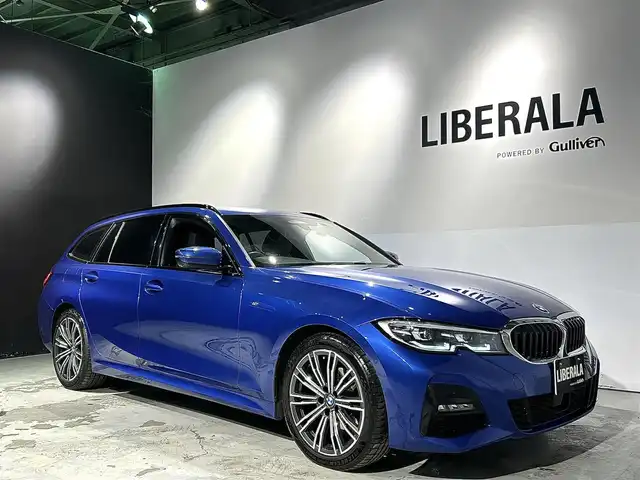 ＢＭＷ ３２０ｄ xDrive ツーリング Mスポーツ 道央・札幌 2020(令2)年 6.7万km 青 サウンドpkg/　・harman/kardonサラウンド・サウンド・システム/　・アコースティックガラス/　・地上デジタルTVチューナー/コンフォートpkg/　・オートマチック・トランク・リッド・オペレーション/　(オープン/クローズ)/　・ストレージ・パッケージ/　・Hifiスピーカー・システム/ドライビング・アシスト・プロフェッショナル/　・ACC/　・ステアリング&レーン・コントロール。アシスト/　・レーン・ディパーチャー・ウォーニング/　(車線逸脱警告システム)/　・レーン・チェンジ・ウォーニング/　・アクティブ・サイド・コリジョン・プロテクション/　・前車接近警告機能/　・衝突回避・被害軽減ブレーキ/　・後車衝突警告機能/　・クロス・トラフィック・ウォーニング/　・高速道路渋滞ハンズ・オフ・アシスト/　・エマージェンシー・ストップ・アシスト/　・トラフィック・サイン・アシスト/BMWライプ・コックピット/　・12.3インチマルチ・ディスプレイメーターパネル/　・10.25インチワイド・コントロール・ディスプレイ/　・HDDナビゲーションシステム/パワーシート(D/N)/シートヒーター(D/N)/黒革レザーシート