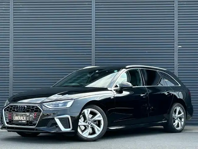 アウディ Ａ４ アバント 35TDI Sライン 茨城県 2022(令4)年 1.5万km 黒 ワンオーナー　/ＳｌｉｎｅｐｌｕｓＰＫＧ　/コンフォートＰＫＧ　/マトリクスＬＥＤ　/サラウンドビューカメラ　/バーチャルコックピット　/アンビエントライト　/ＰＷテールゲート　/半革　/全席シートヒーター　/ＰＷシート/純正ナビ/フルセグTV/禁煙車